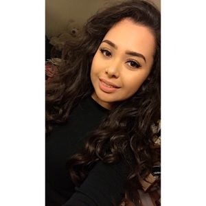 Meet your Posher, Alejandra